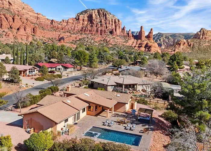 Scenery With Amazing Red Rock Views, Pool, And Game *