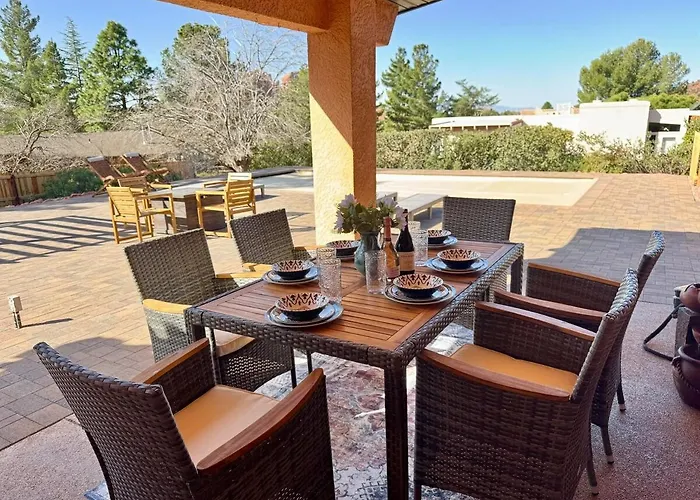 Villa Scenery With Amazing Red Rock Views, Pool, And Game *