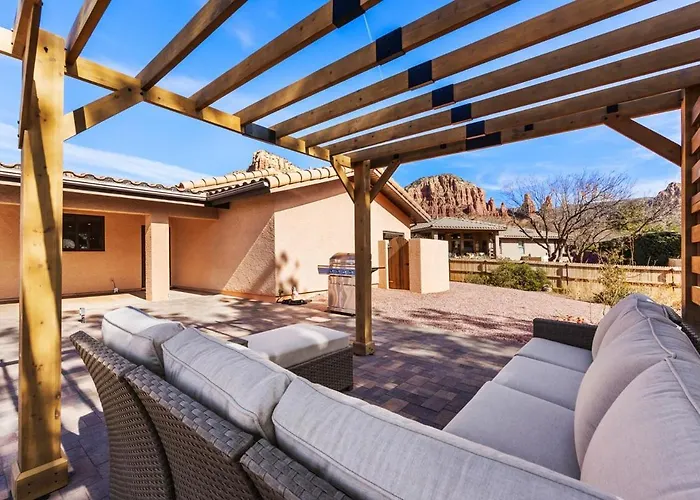 Scenery With Amazing Red Rock Views, Pool, And Game Villa
